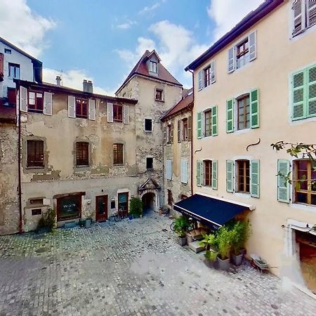 Appartement De Charme Au Coeur De La Vieille Ville Annecy Luaran gambar
