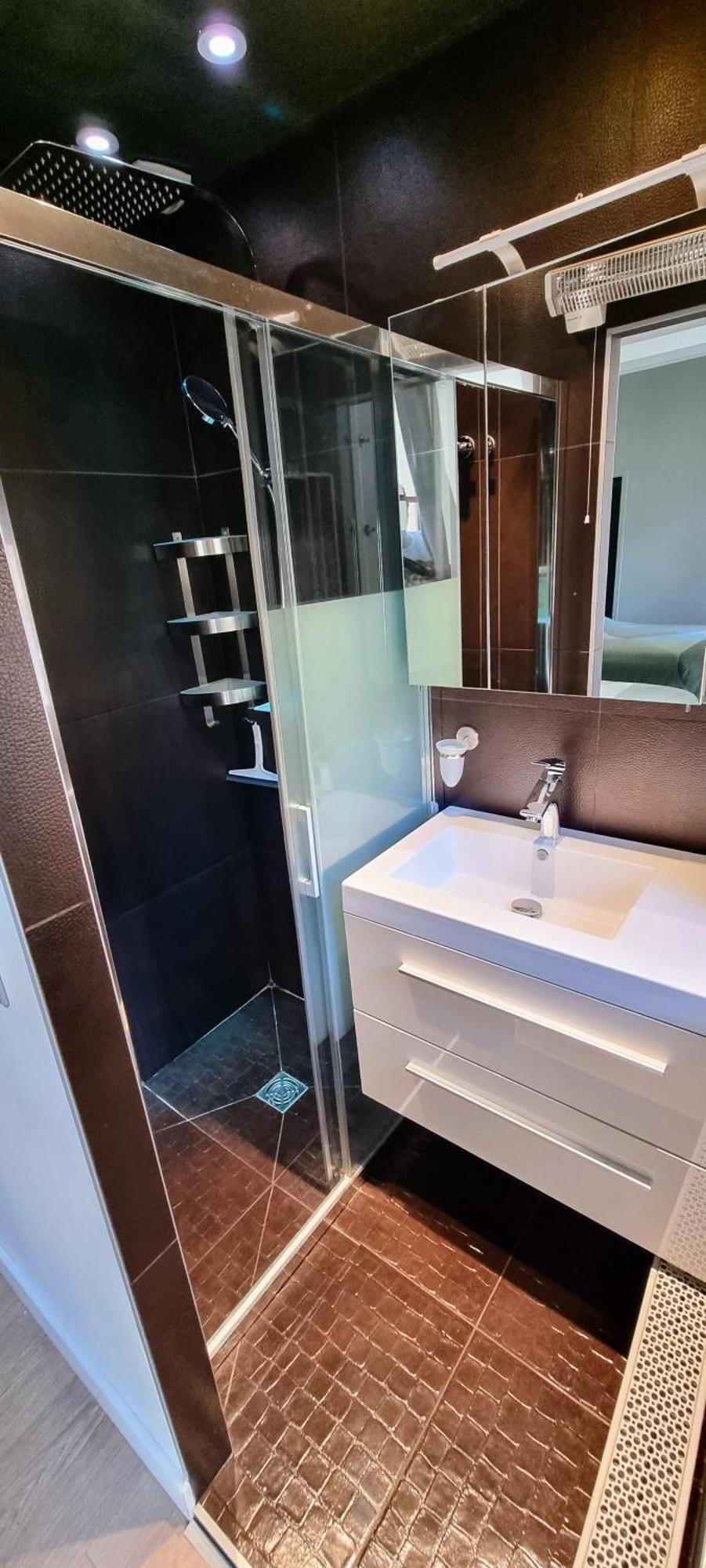 Appartement De Charme Au Coeur De La Vieille Ville Annecy Luaran gambar